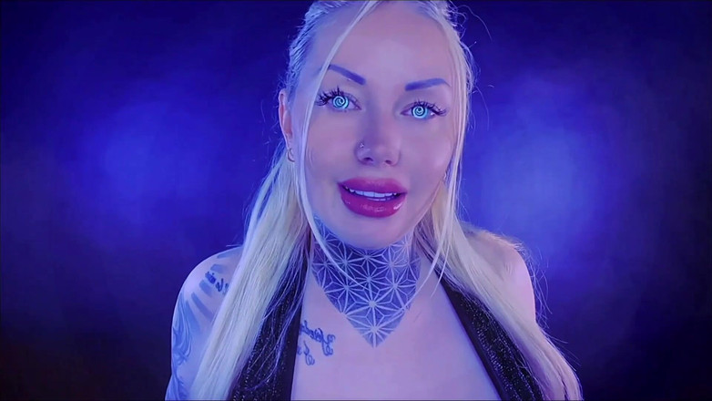 Goddess Misha Goldy: Hrana totální kontroly