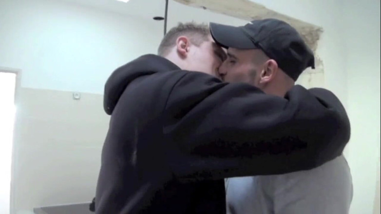 French twinks amator sextapes: Pita seks dengan pekerja lurus dan Kameron
