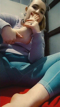82 Licking and Sucking Feet 2