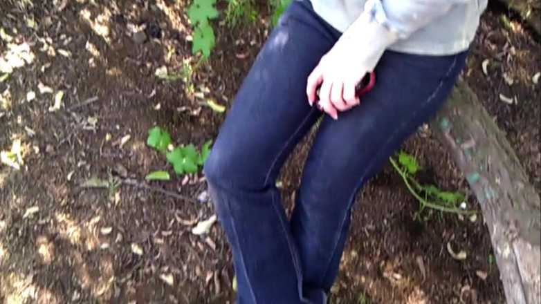 Shaundam: Sucking Black Cock in the Bushes