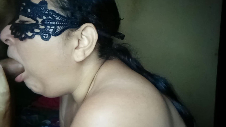 Jaky2023: 큰 자지로 계모를 유혹하는 배다른 아들