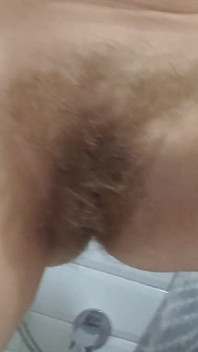 Natursekt im badezimmer und titten necken