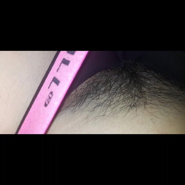 Ceramic Visitor: Vagina Berbulu