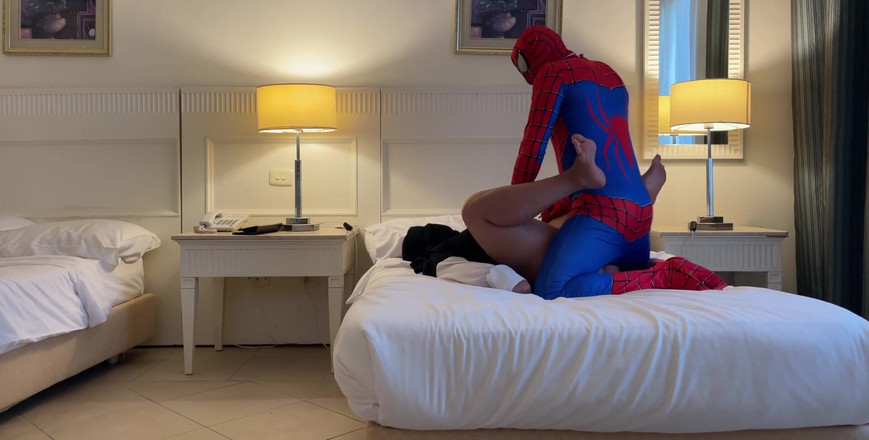 Lux Eva: Ketemu sama gadis arab di kamar hotel