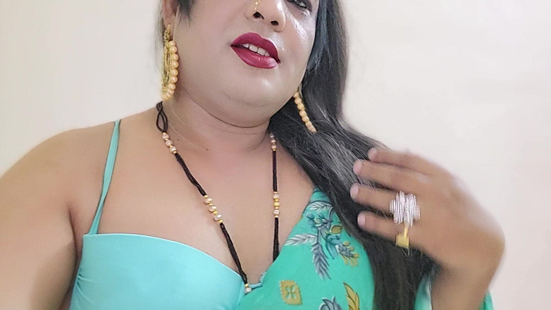 Indiansissychubby: Innan jag knullar är jag så kåt söt att jag älskar det