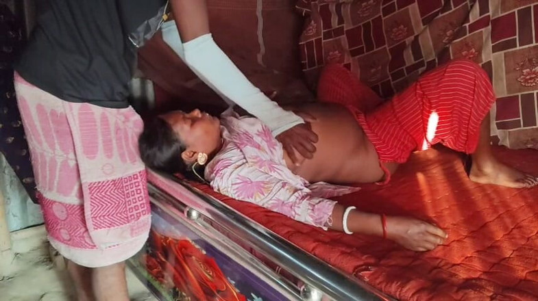 Sexydeb: Une femme au foyer desi sexy se fait enculer et...