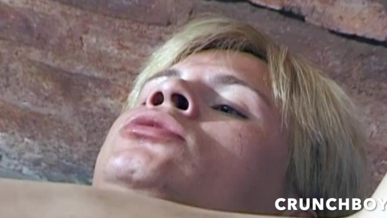 Crunch French bareback porn: Молодий трахається зі старим