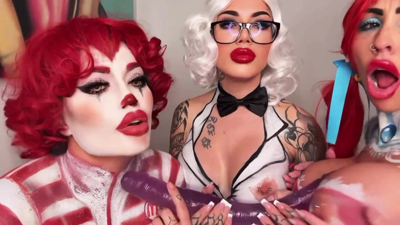 Lacey Jayne Official: Halloween Dildo JOI with Friends