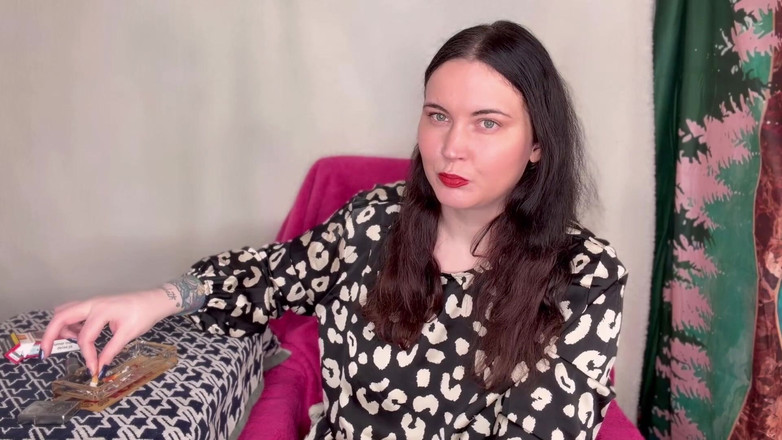 MissFFW: Miss ffw lagi asik merokok dengan gaun musim panas