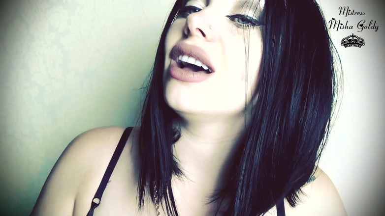 Goddess Misha Goldy: My Lips - To drzwi do piekła dla małych ludzi!