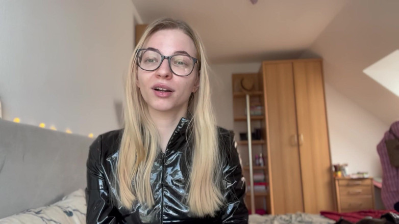 Goddess_Bella_Rae: Why Every Man Should Wear a Chastity Device