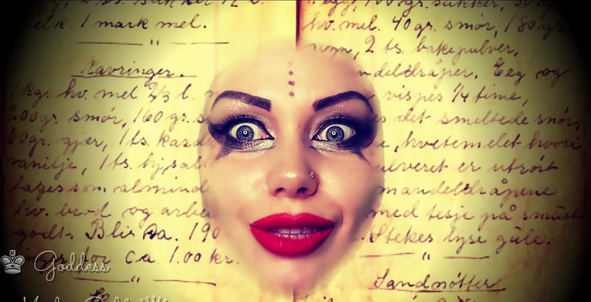 Goddess Misha Goldy: 曾经奴役可怜的男人的强大恶魔被诅咒并变成了一本臭名昭著的邪恶书