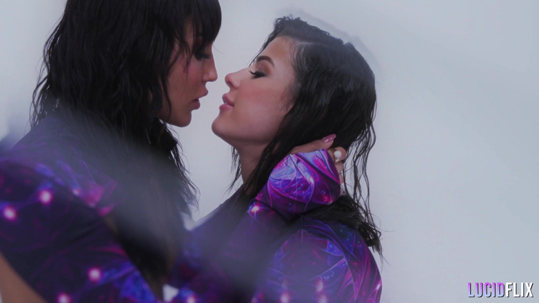Lucid Flix: Luminati - Kylie Rocket and Vanessa Sky in Andromeda