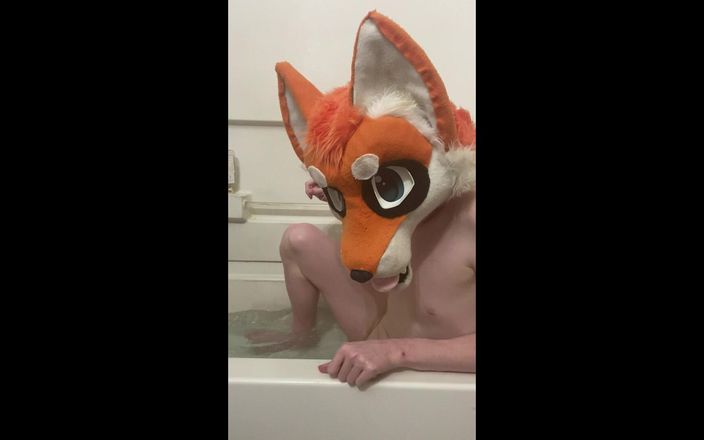 FoxieHikari: Air mandi Gaymurr Foxxo