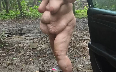 HerculesnVENUS: Çamur güreşi ve bir kişiyle fışkırtıyor