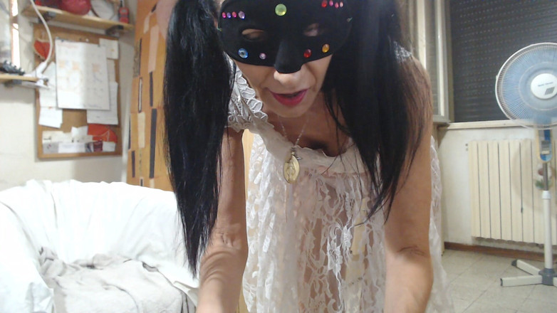 WEBREGINETTA2023: 핫한 경우 샤워를 할 수 있습니다.