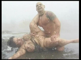 Horny Two really wet MILFs: BBW gets rougly fucked in the mudd