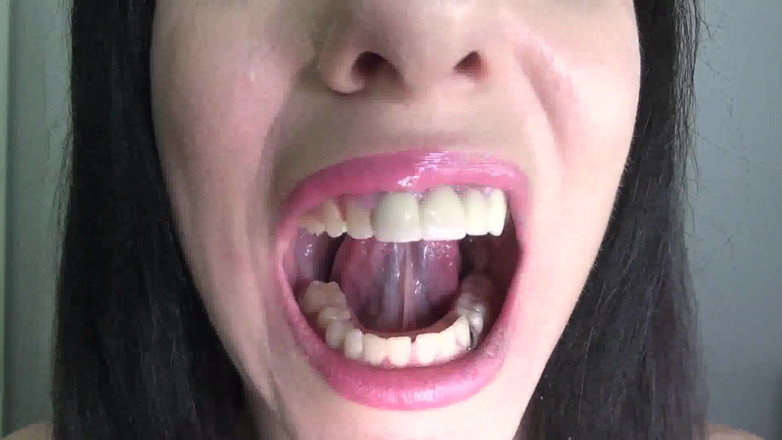 Quinn brooks: Mouth Tour Custom- Wmv