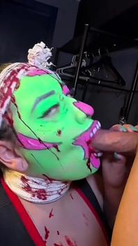 O majoretă zombie - Special de Halloween