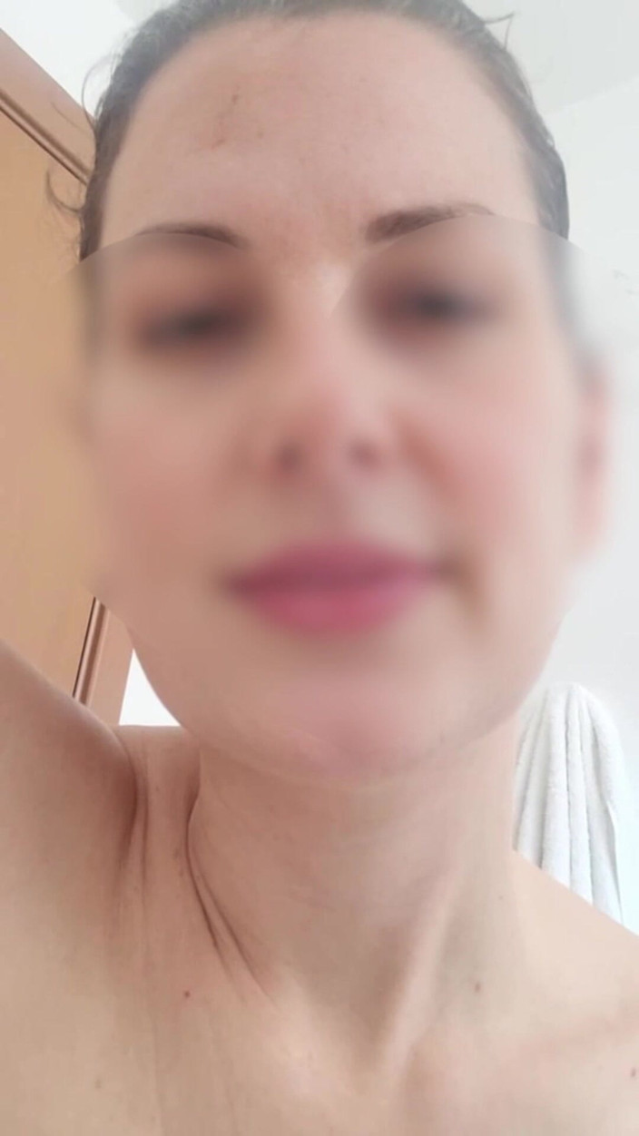 isabellacayenne: I Masturbated in the Office Bathroom!
