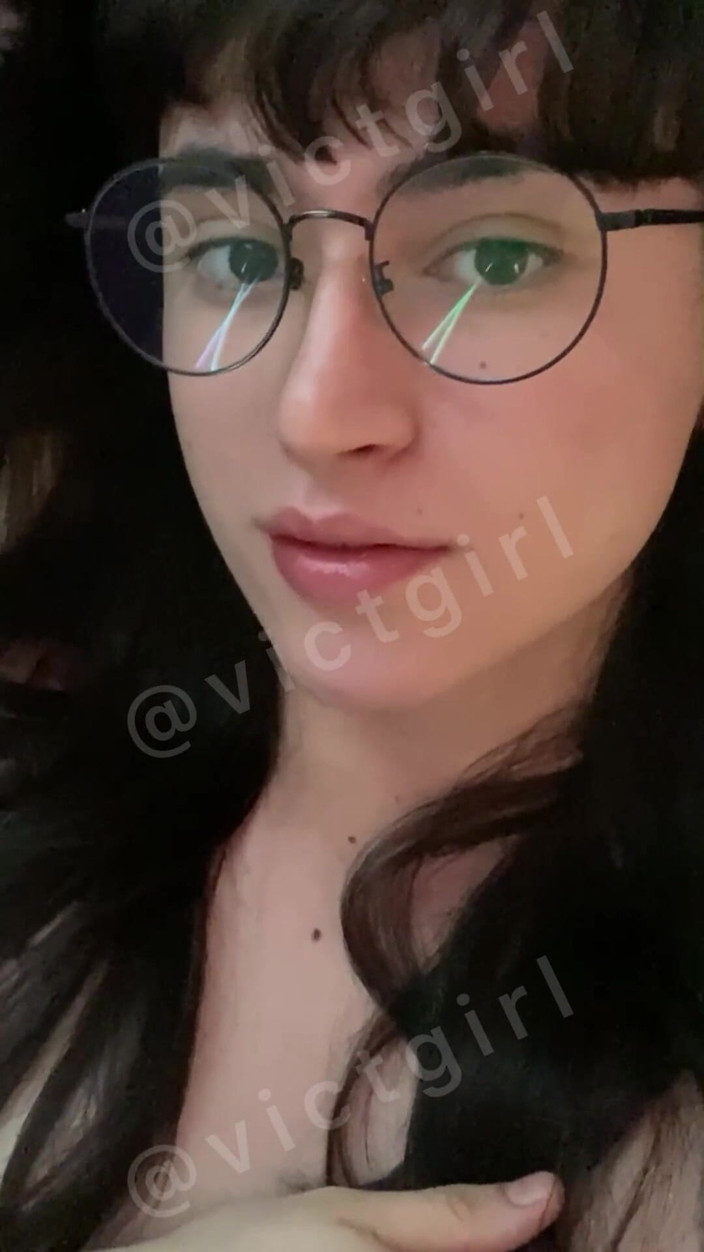 Victgirl: Bermain bersendirian!