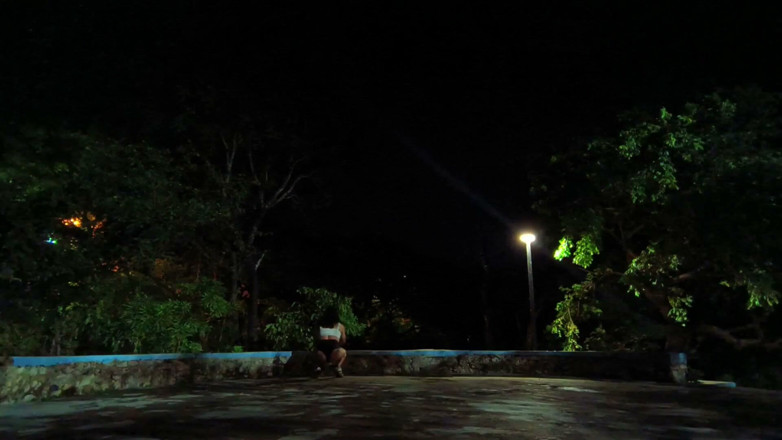 Samanta sucubo: A Short Walk in the Park