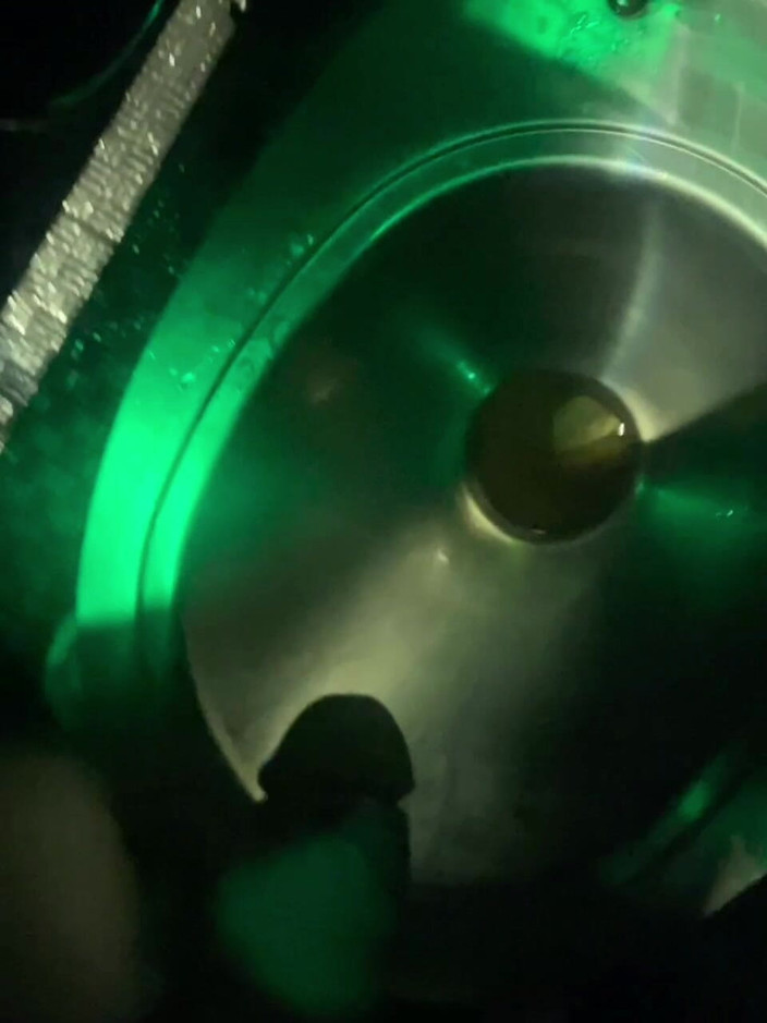 AmateurBoysPissing: Kompilacja amatorskiego sikania w różnego rodzaju publicznych toaletach