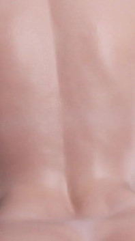 Une chaudasse mariée partagée fait un strip-tease très sexy pour son amant et son mari cocu - apocalust, scènes de jeu sexy