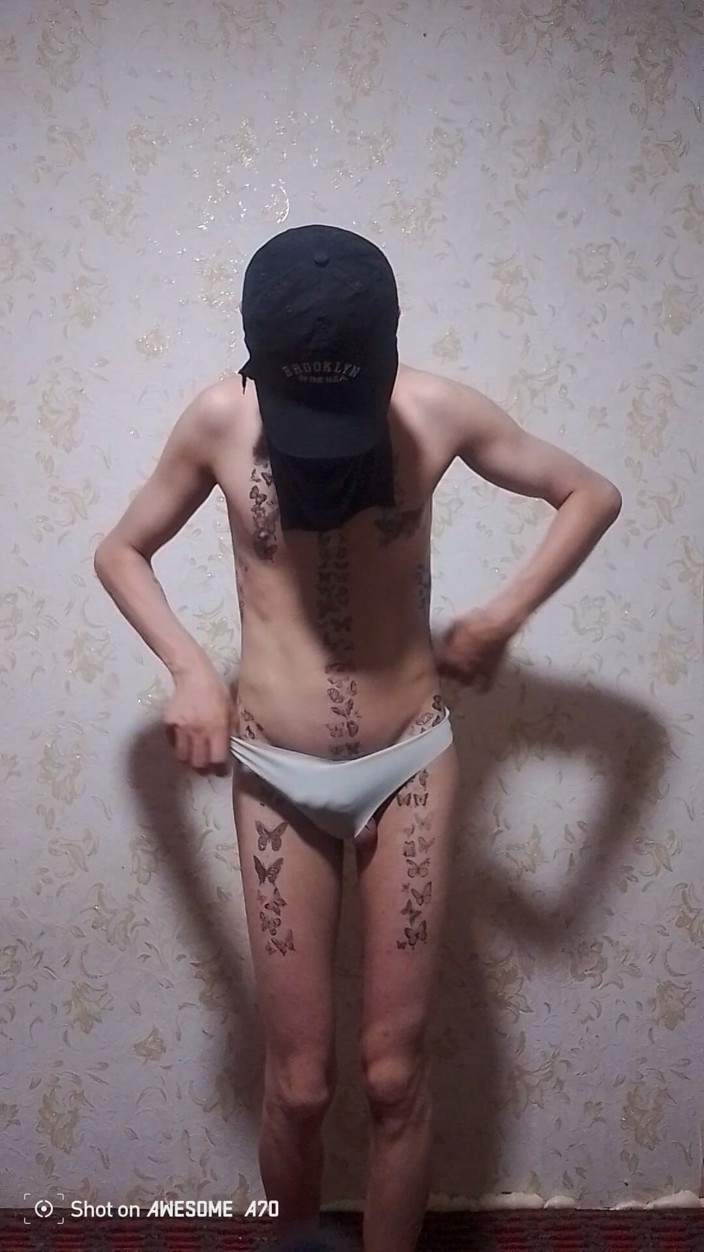 RayKris: Femboy одягається