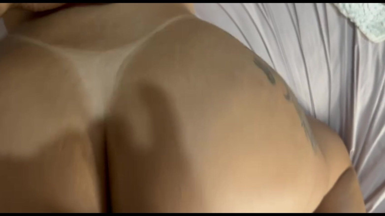 Lidi Ferrari: 享受我妻子的大屁股