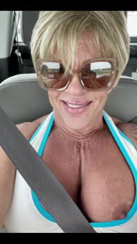 Love Teasing the Truckers