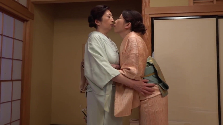 Vulture: Lesbianismo de hermosas damas 4-5