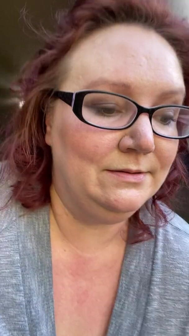 Rose Westt Studios: Bbw mostra le sue abilità di pompino con un dildo...