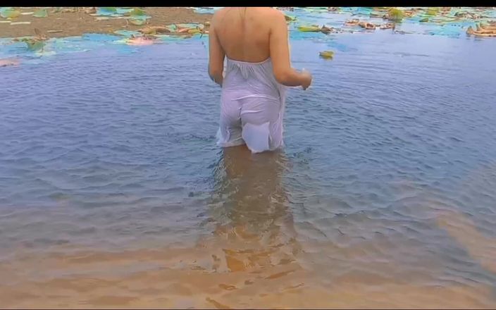 Shalani Piyumali: Desi Girl,desi Girl Hot and Sexy Video,women Having Fun in...