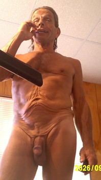 9-5-2026 Tread Mill and What the Hell Is up Beside the Hair on My Back Lol