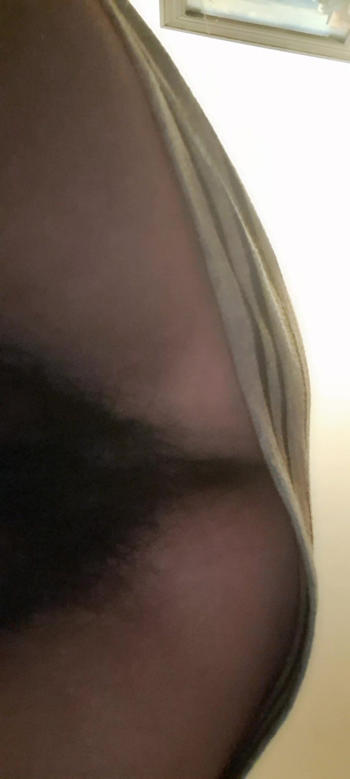 Mommy big hairy pussy: Nevlastní matka ukazuje, jak těsný zadek