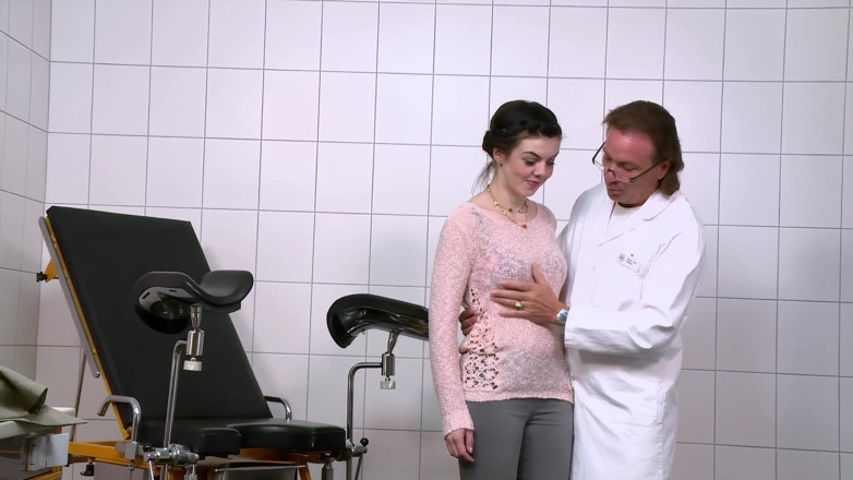 Deutschland Porno X: Examenul sexy al ginecologului se transformă în futai sălbatic în pizdă