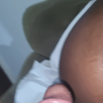 Amanda the black panther: Adik tiri panas memberikan saya pantatnya