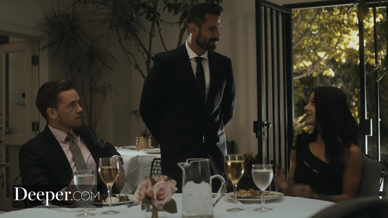 Deeper: Profundo. Evelin Stone tiene primera cita sorpresa