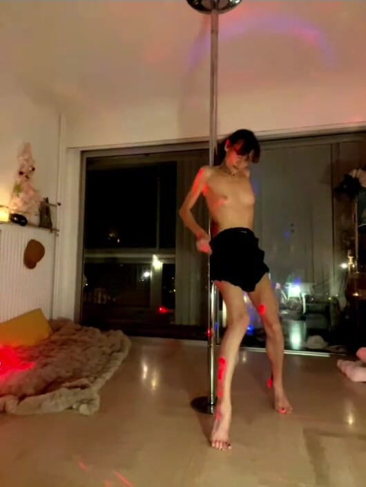 Chris06d72: Excited Dancer