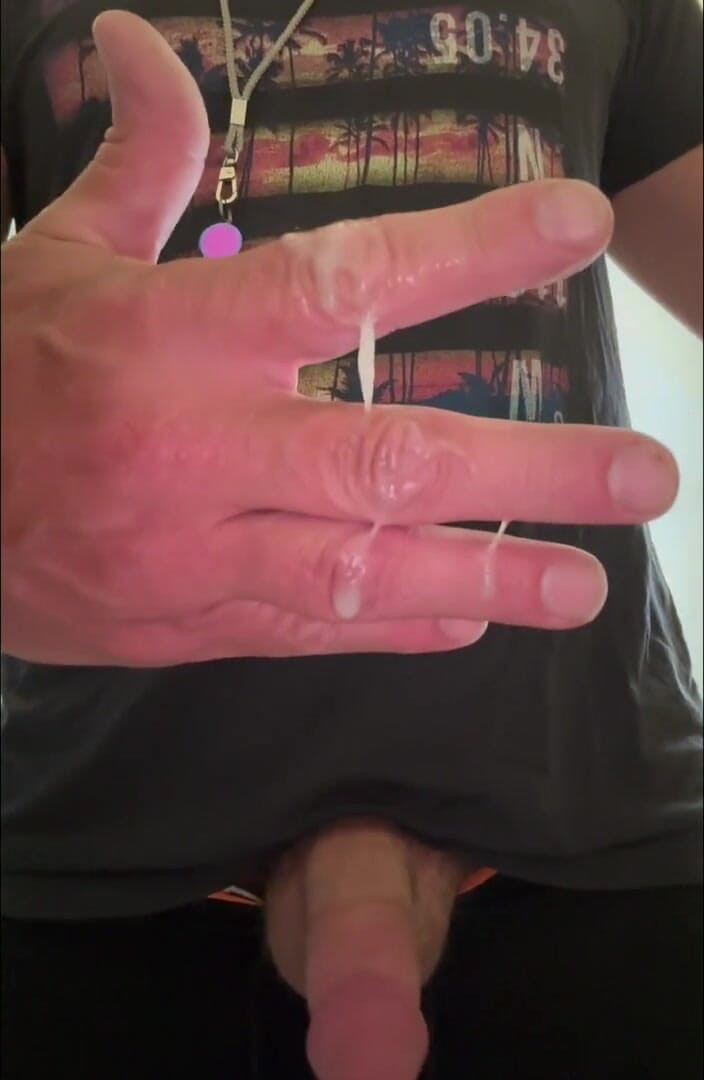 JockDad87: Dilf alfa sborrata in bagno da jockdad87
