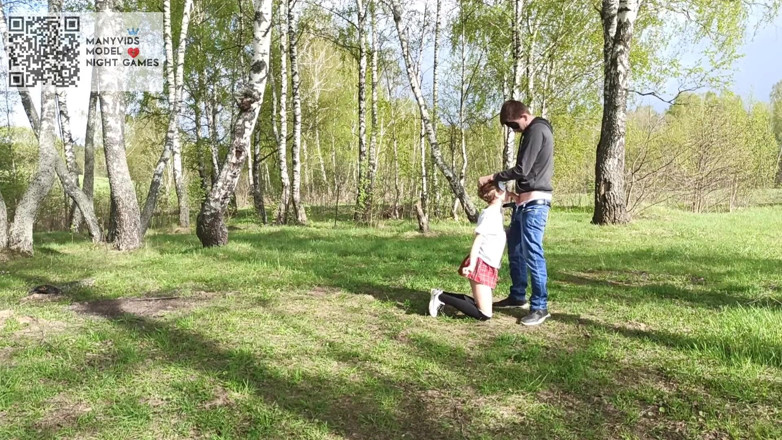 Night Games: Ein spaziergang im wald endete mit hartem sex
