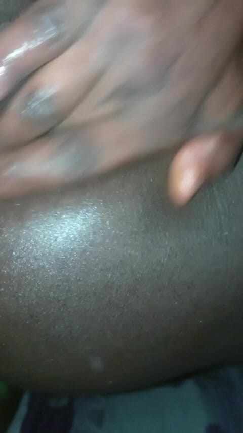 Africatrans: La ragazza transgender vs ladyboy