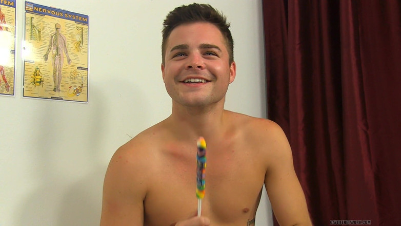 Lollipop Twinks: Interviewing Sexy Dustin
