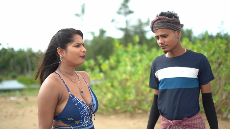 Pankaj Gupta: Farmář měl hardcore sex se služkou na jeho polích (Tejaswini)