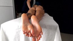 Sato Massage: Beautiful Feet Squirming While the Butt Is Massaged