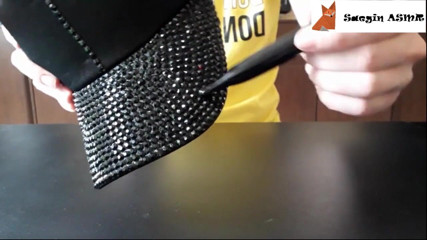 Saegin: 3[ASMR] Stramsteine kratzen (kein Reden)