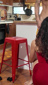 ¡Rápido! Madrastra acaba de salir! ¡Relación secreta de padrastros con su hijastra caliente!