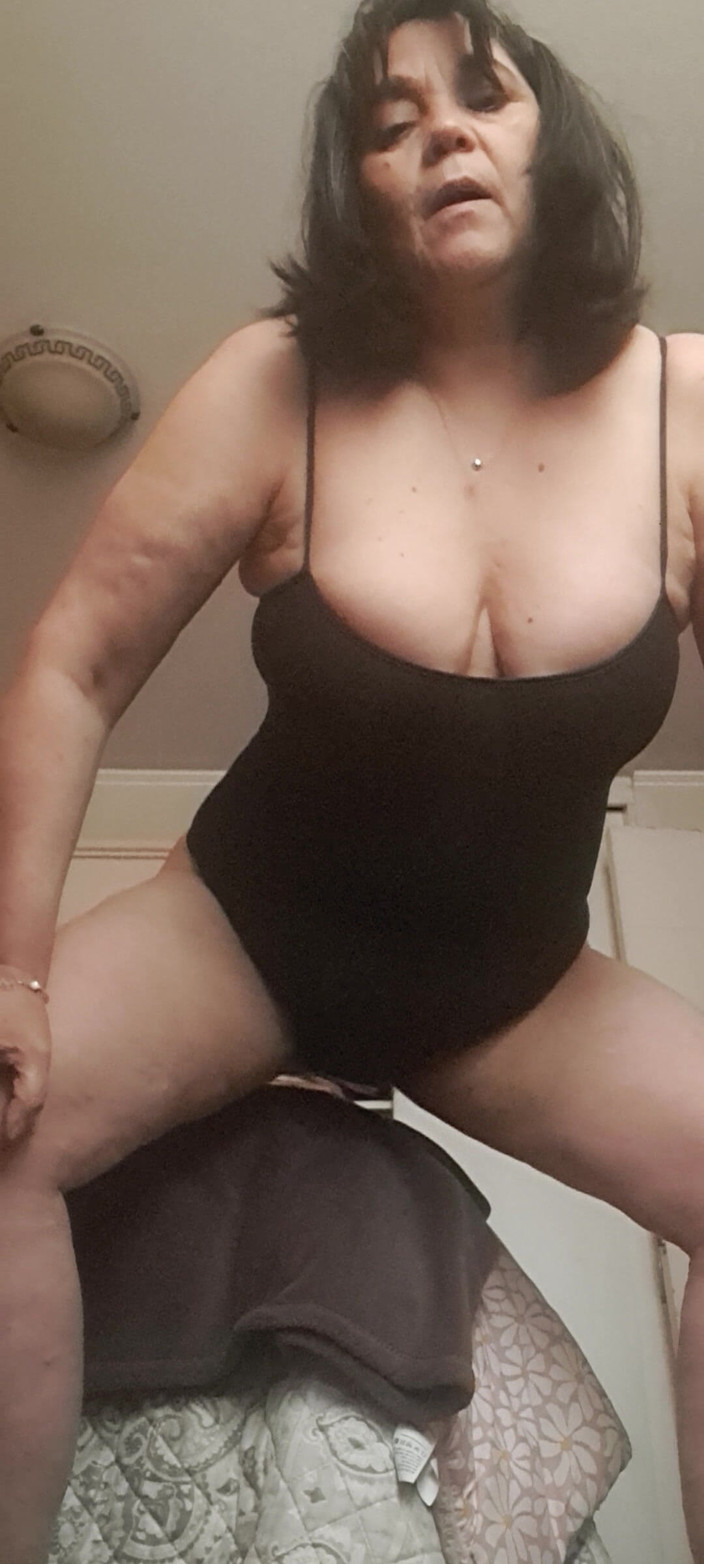 Mommy big hairy pussy: Mișcare sexuală