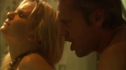 CBD Media: Blonde tiener hottie zuigt pik en wordt hard geneukt